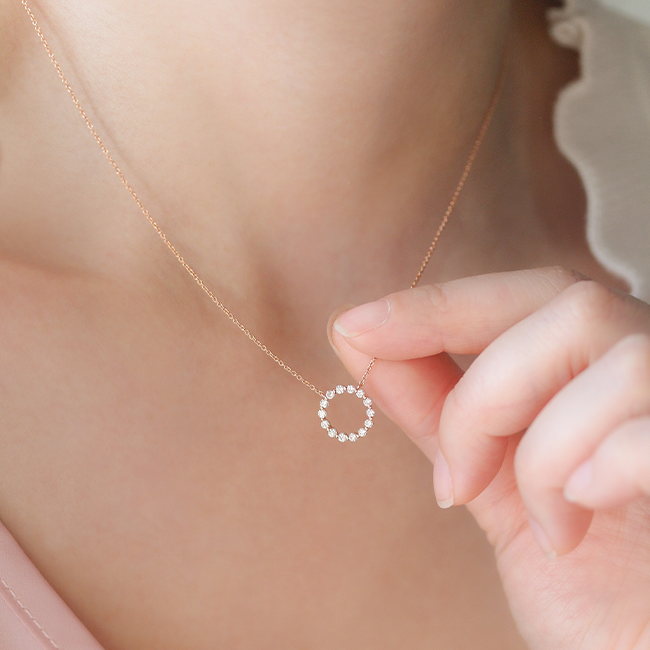 Halo diamond necklace